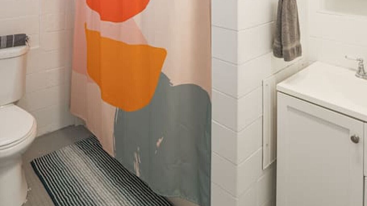 Photo of Bathroom in Estate East Street