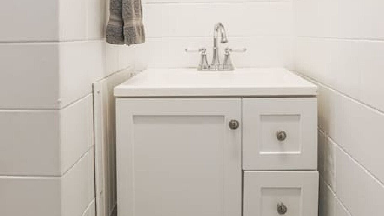 Photo of Bathroom in Estate East Street