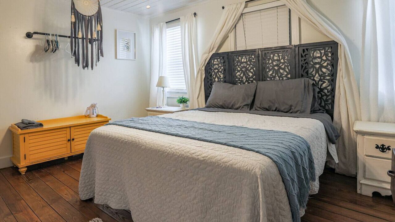 Photo of Bedroom in Estate East Street