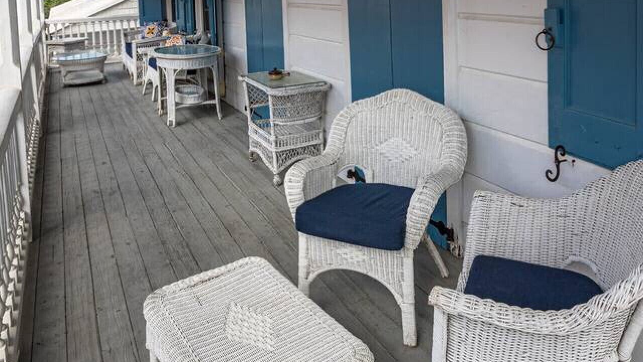 Photo of Patio Balcony in Estate East Street