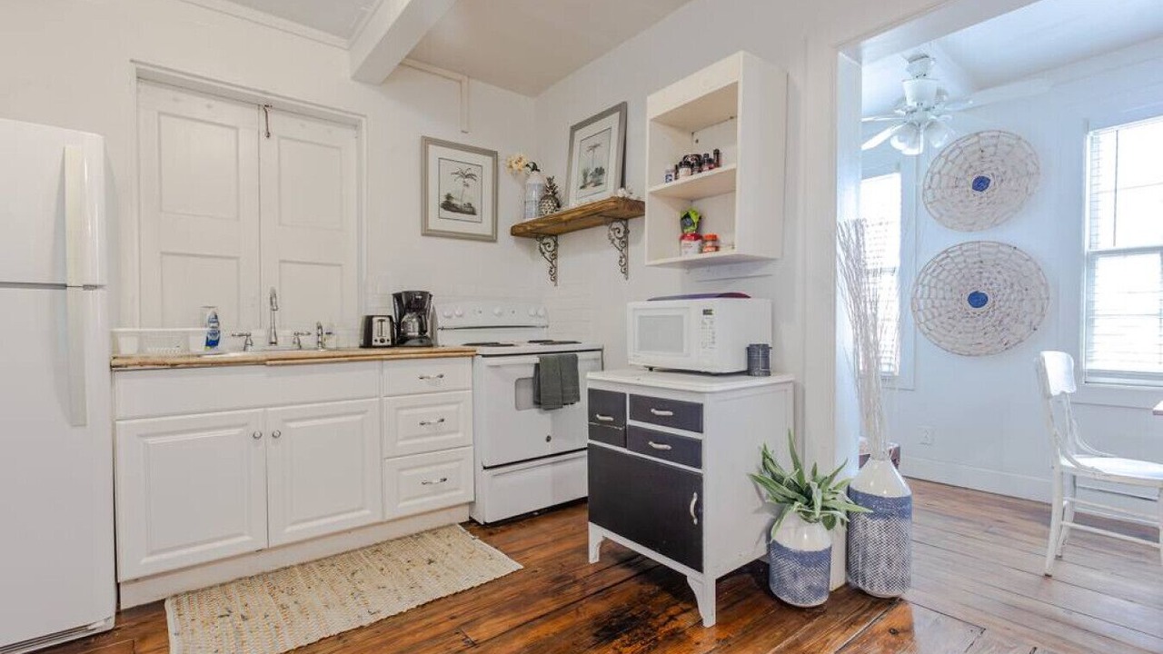 Photo of Kitchen in Estate East Street