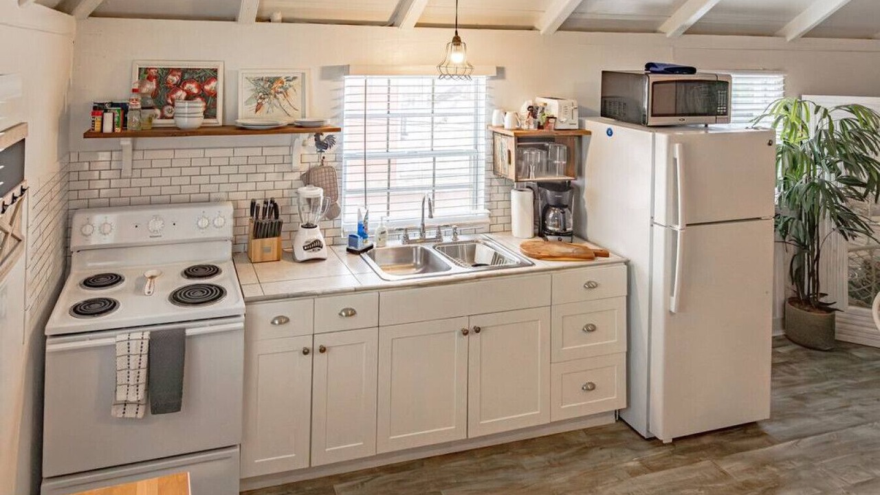 Photo of Kitchen in Estate East Street
