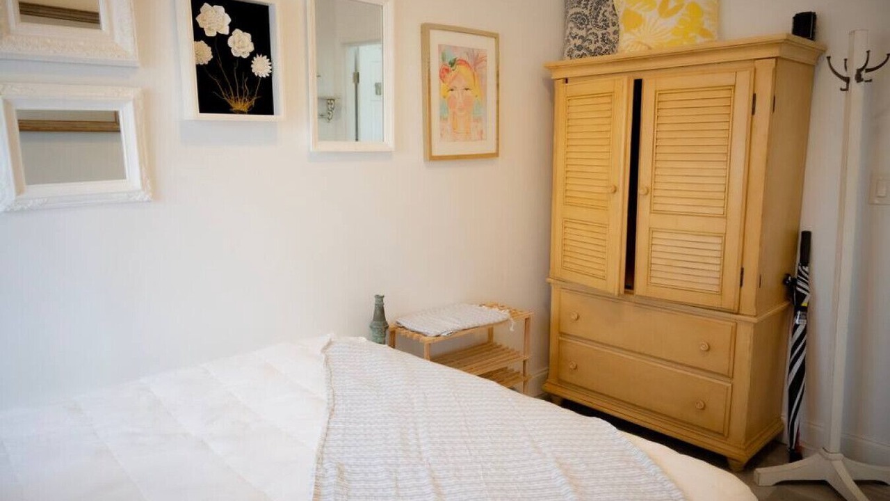 Photo of Bedroom in Estate East Street
