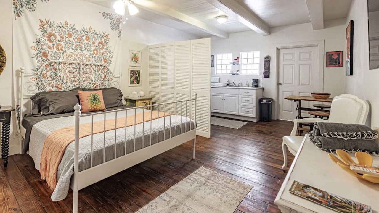 Photo of Bedroom in Estate East Street