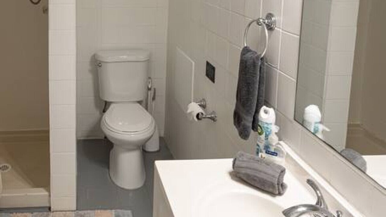 Photo of Bathroom in Estate East Street
