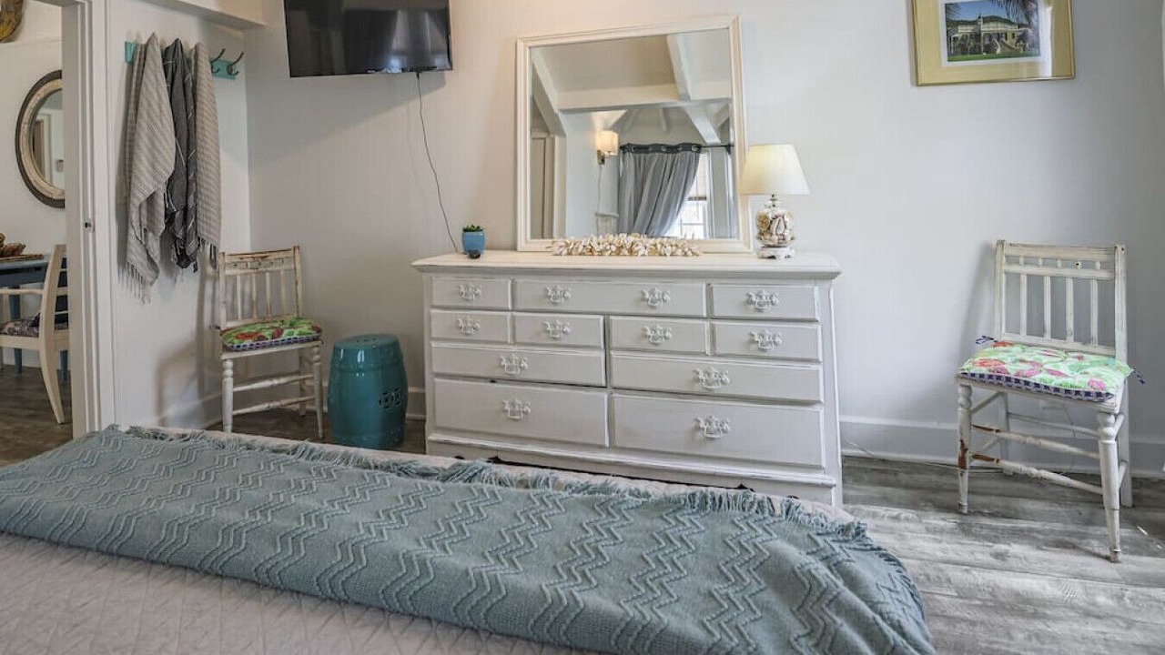 Photo of Bedroom in Estate East Street