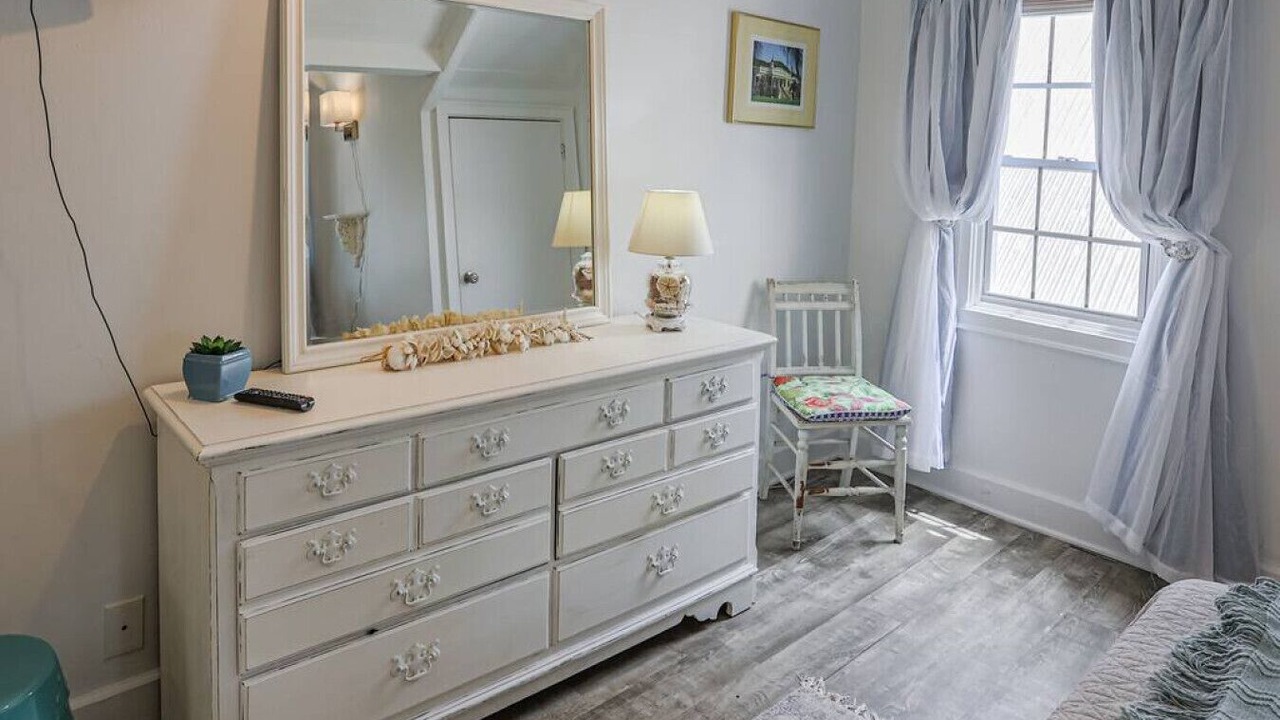 Photo of Bedroom in Estate East Street