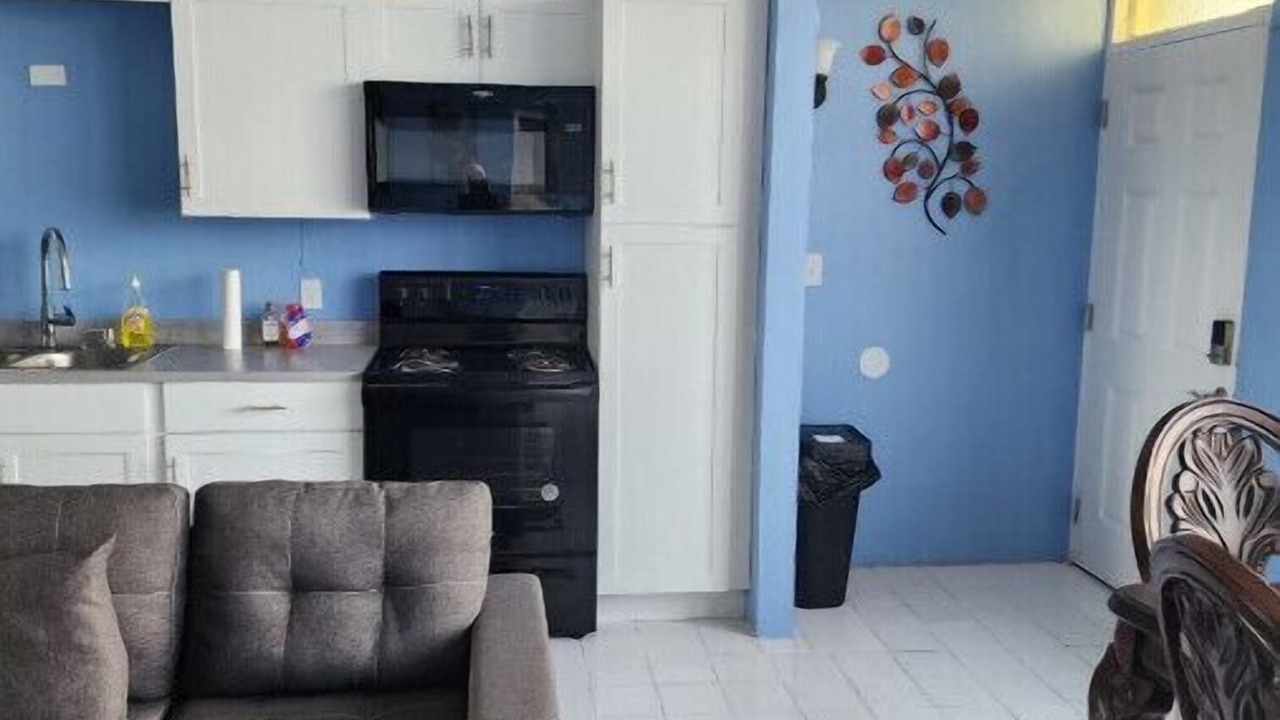 Photo of Livingroom in Orange Grove