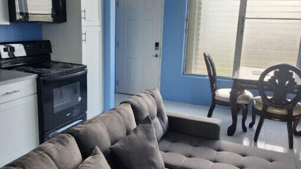 Photo of Livingroom in Orange Grove