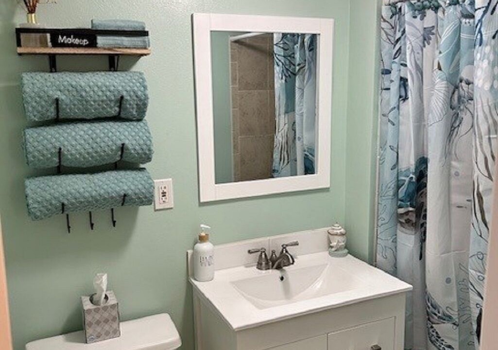 Photo of Bathroom in Estate Golden Rock