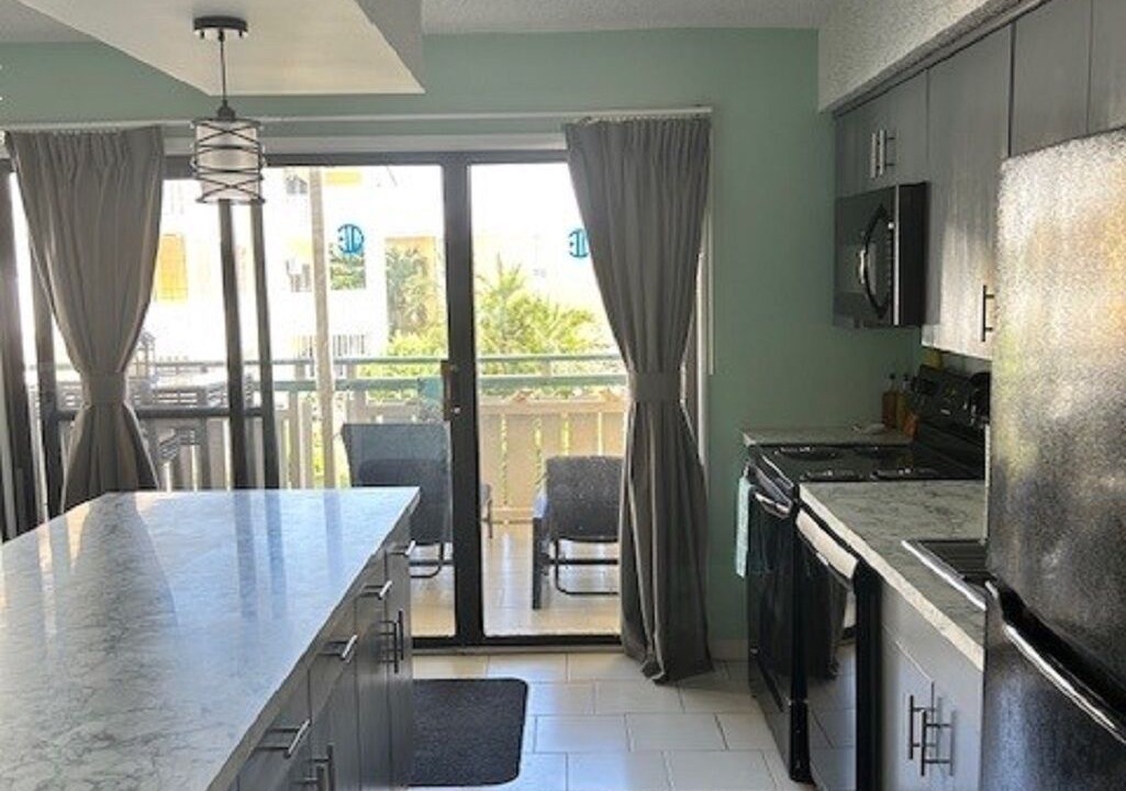 Photo of Kitchen in Estate Golden Rock
