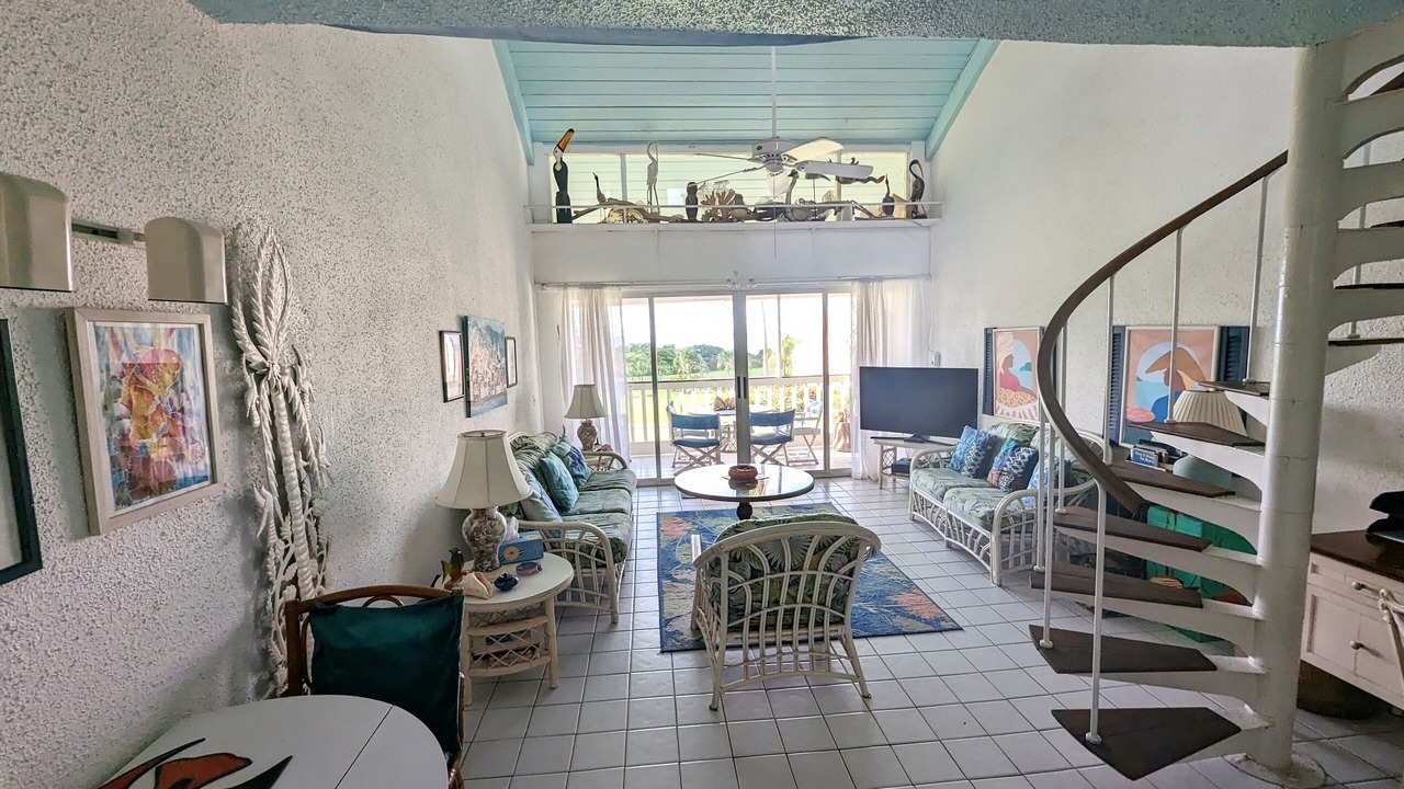 Photo of Livingroom in Estate Salt River