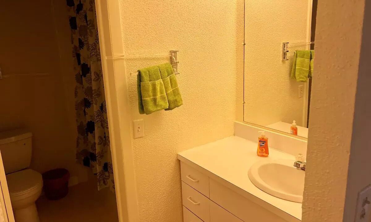 Photo of Bathroom in Estate Salt River