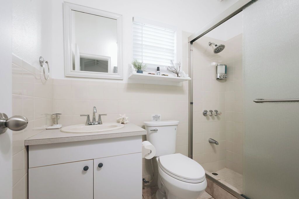 Photo of Bathroom in Estate Prosperity West