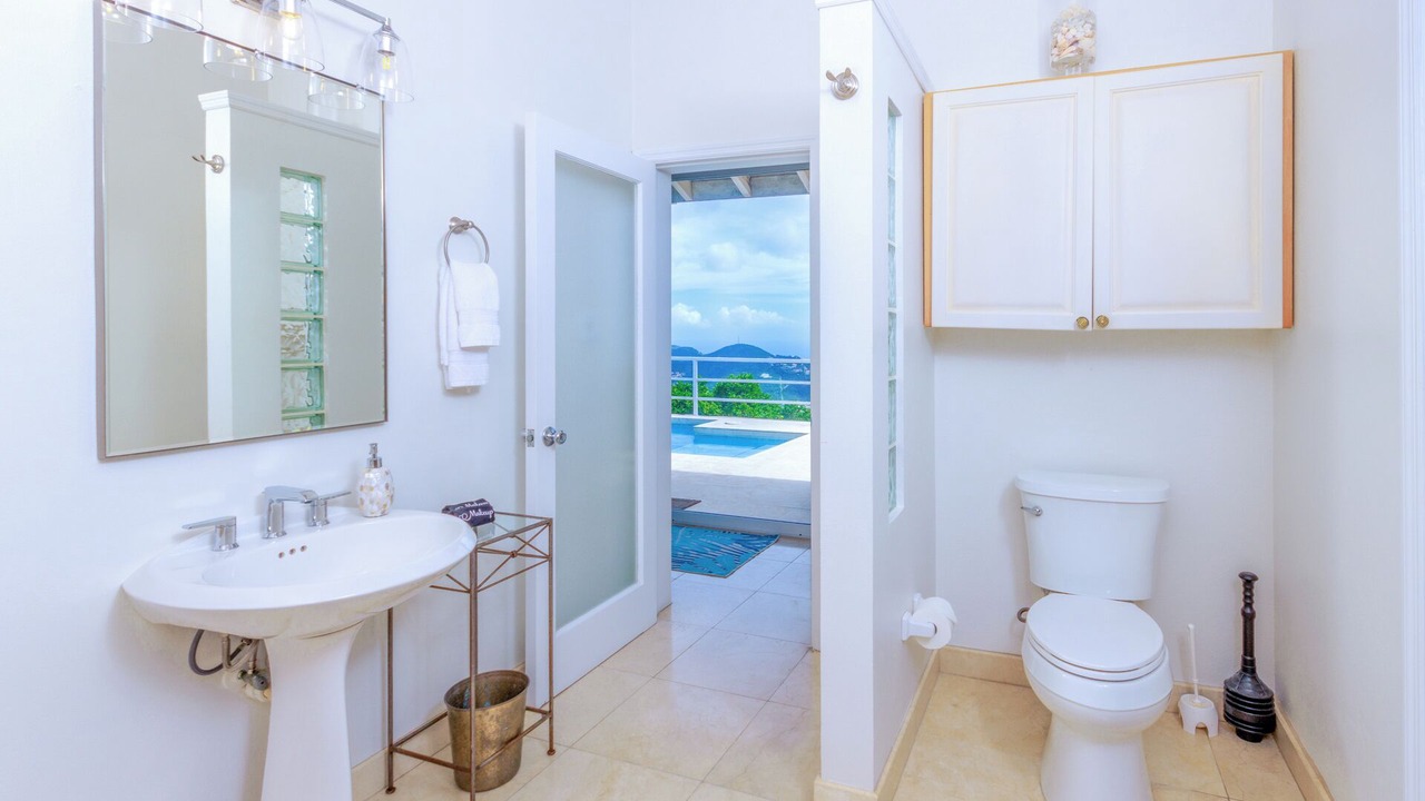 Photo of Bathroom in Estate Lerkenlund