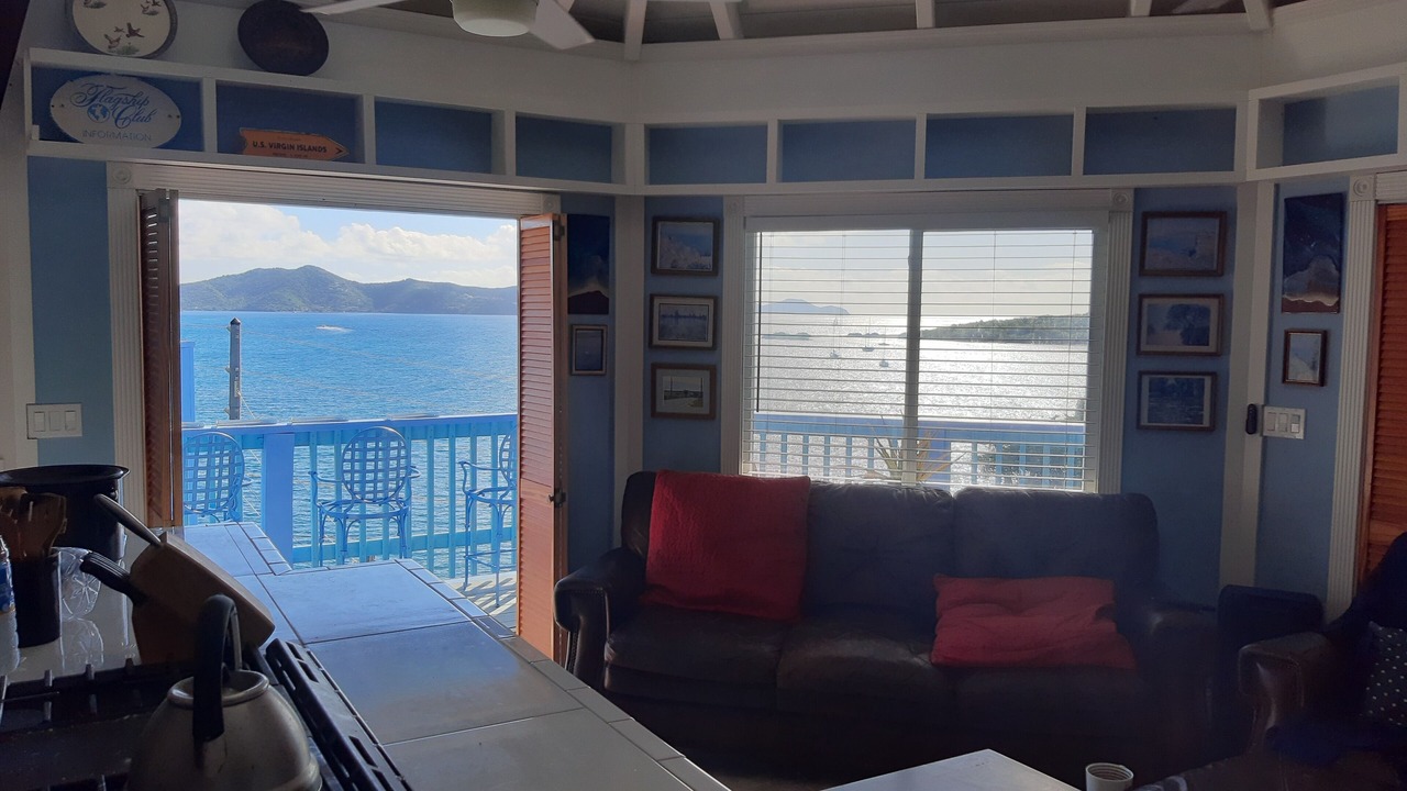 Photo of Livingroom in Estate Freemans Ground