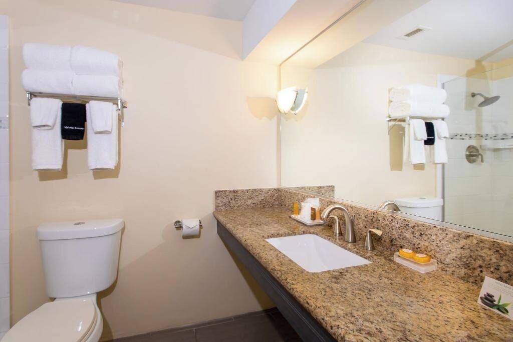 Photo of Bathroom in Estate East Street