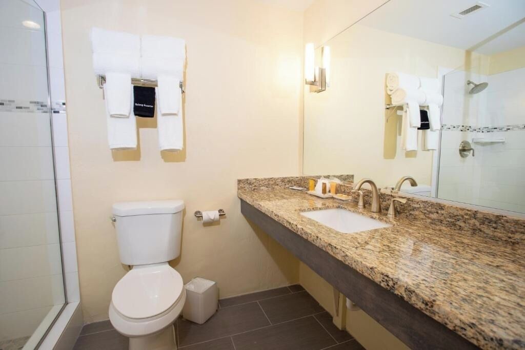 Photo of Bathroom in Estate East Street