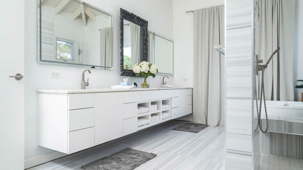 Photo of Bathroom in Estate Lovenlund