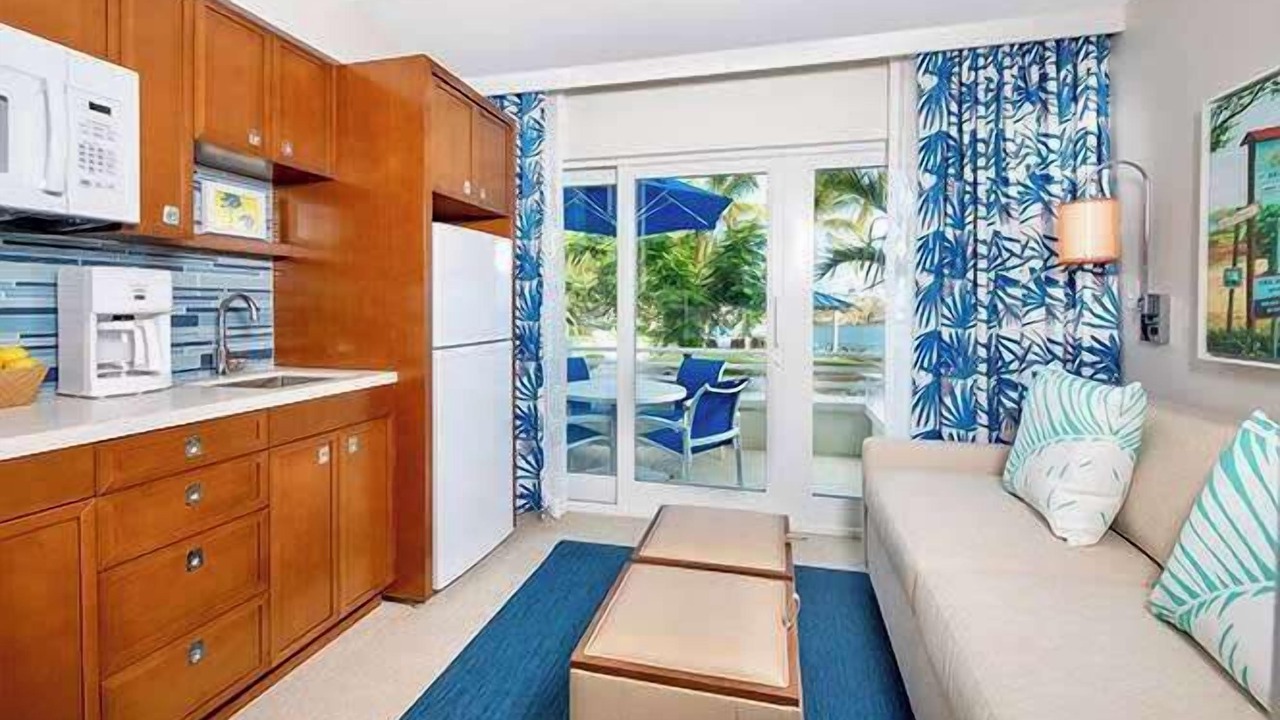 Photo of Livingroom in Estate Frenchman Bay