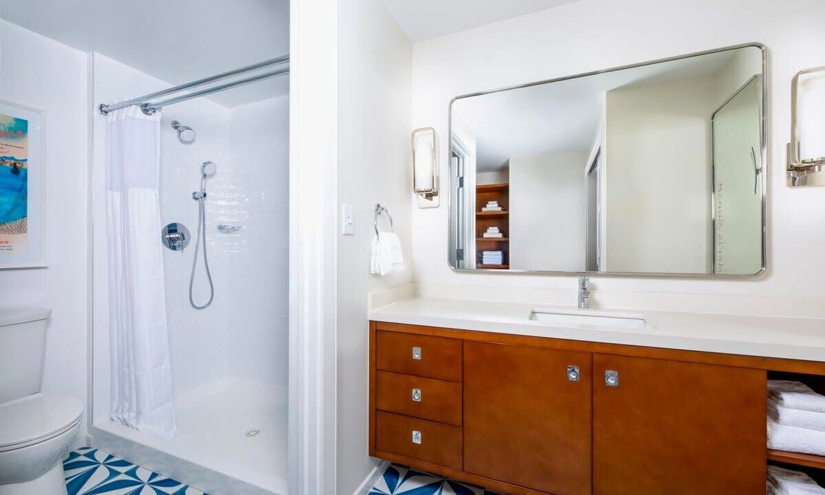 Photo of Bathroom in Estate Frenchman Bay