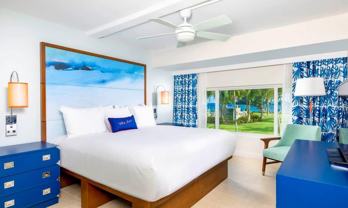 Photo of Bedroom in Estate Frenchman Bay