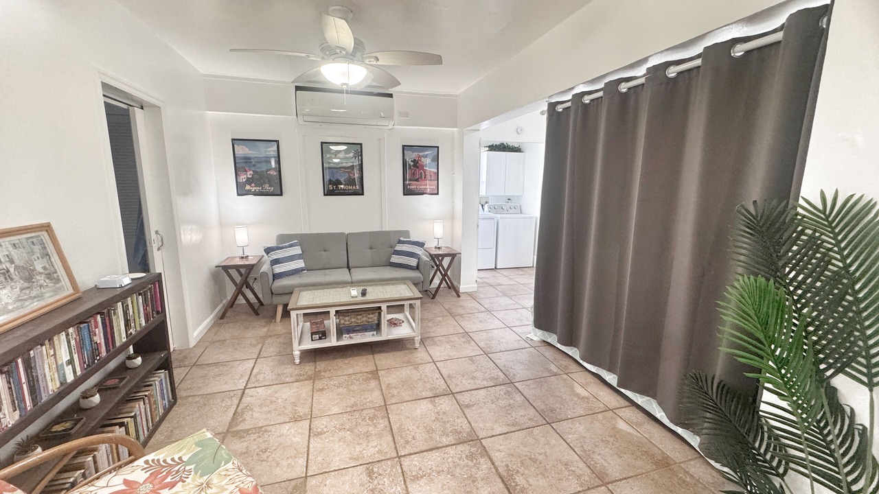 Photo of Livingroom in Estate Kings Quarter