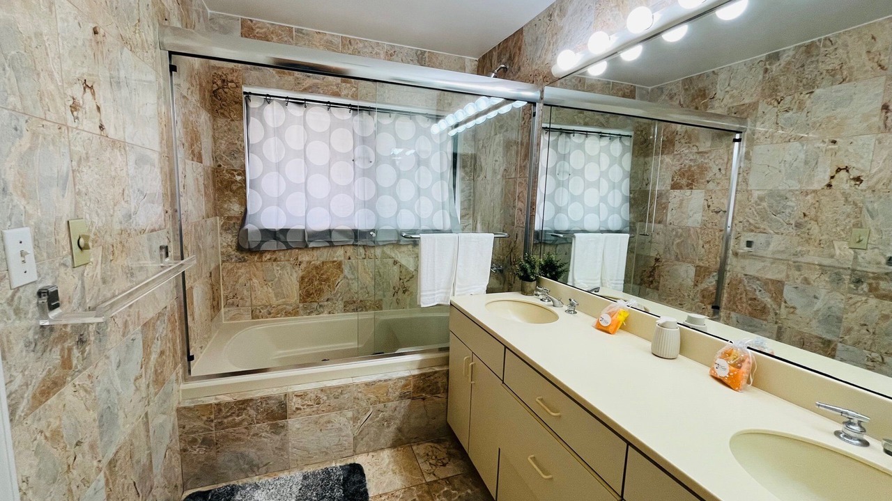 Photo of Bathroom in La Grande Princesse