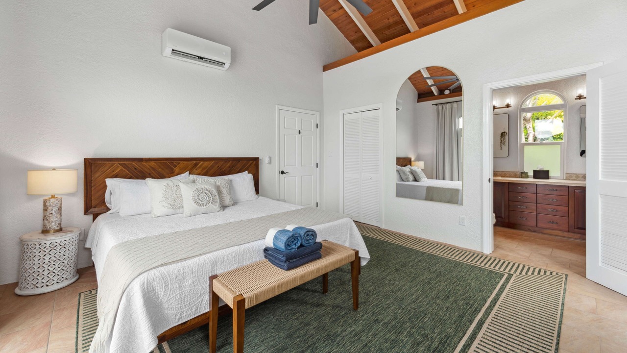 Photo of Bedroom in Estate Saunders Gut