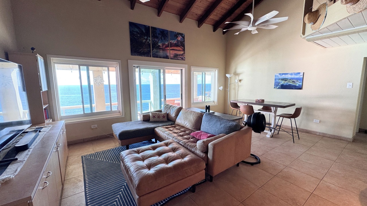 Photo of Livingroom in Estate Western Water Island