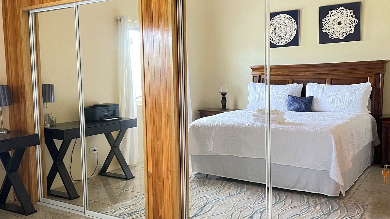 Photo of Bedroom in Estate Thomas