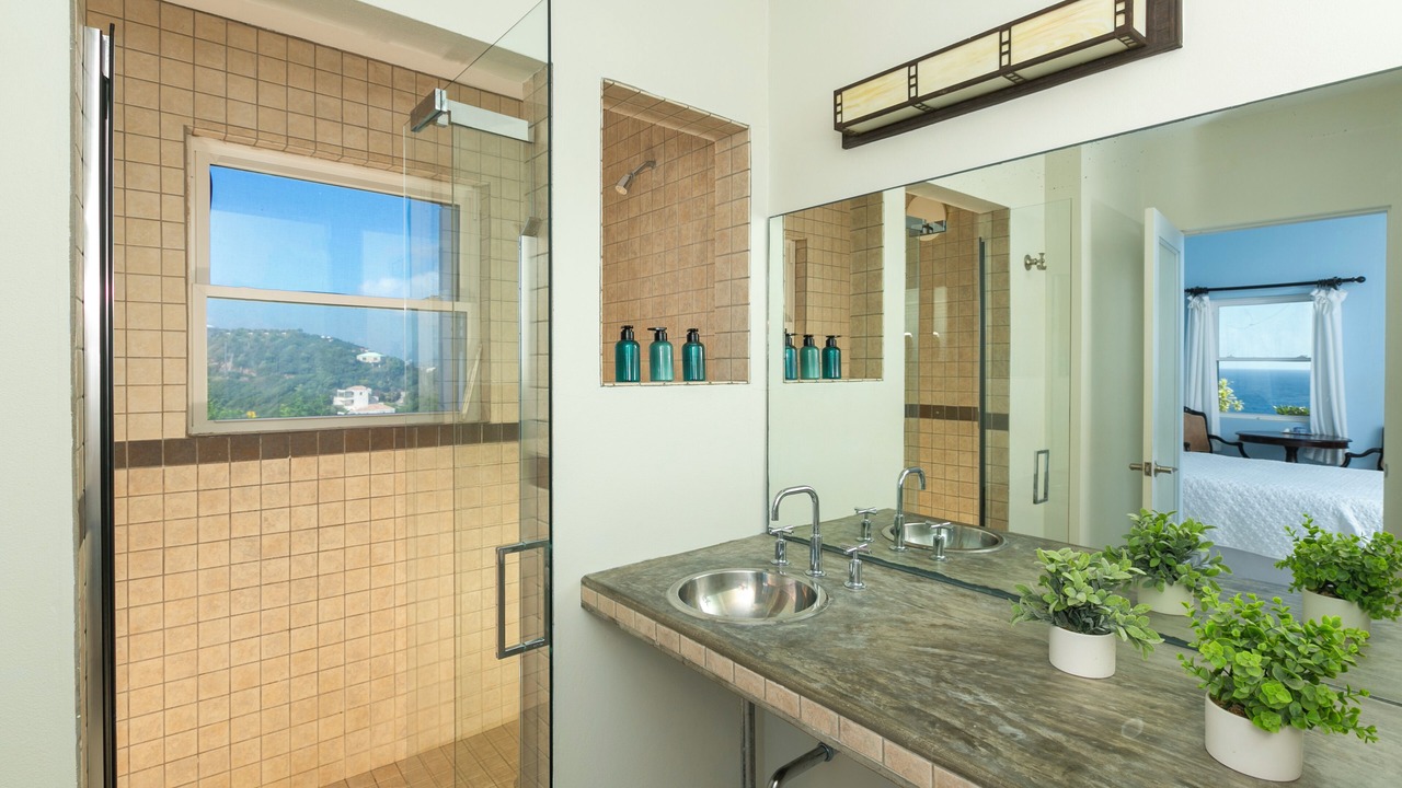 Photo of Bathroom in Hart Bay