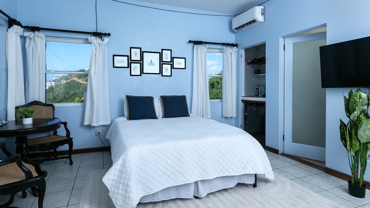 Photo of Bedroom in Hart Bay