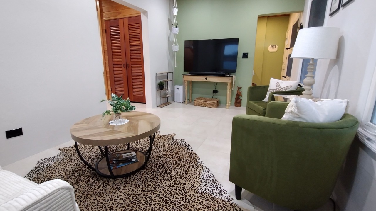 Photo of Livingroom in Estate Union and Mount Washington