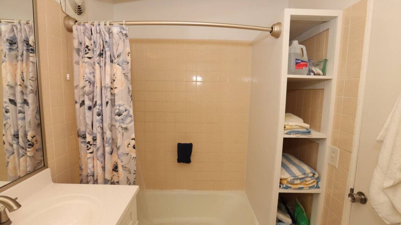 Photo of Bathroom in Carlton