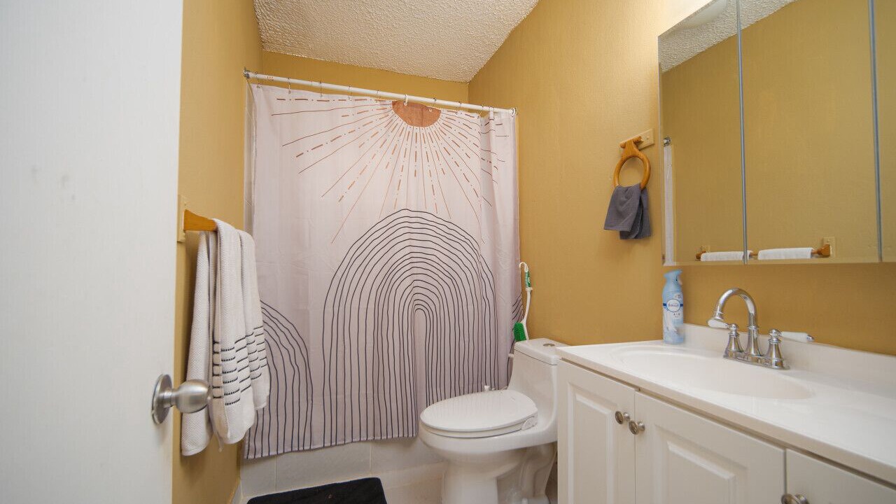 Photo of Bathroom in Estate Saint John