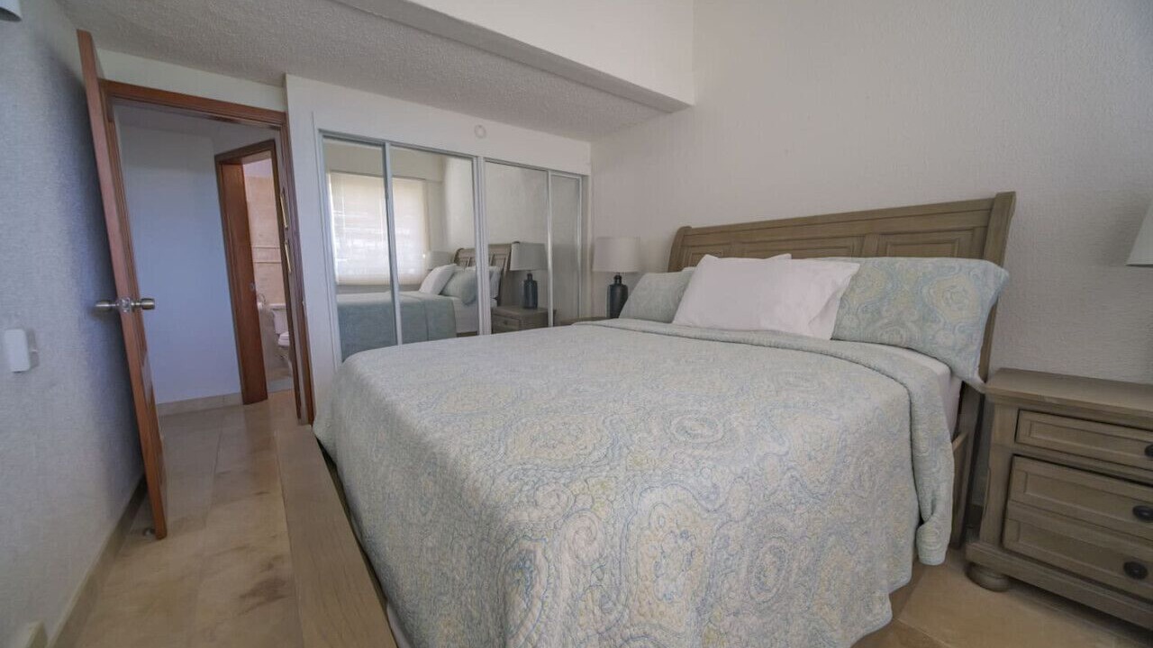 Photo of Bedroom in Estate Golden Rock