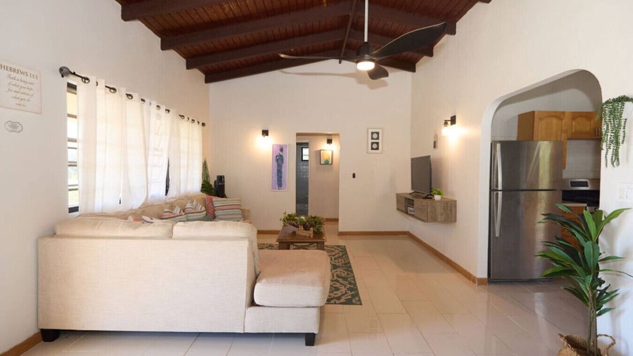 Photo of Livingroom in Estate Whim