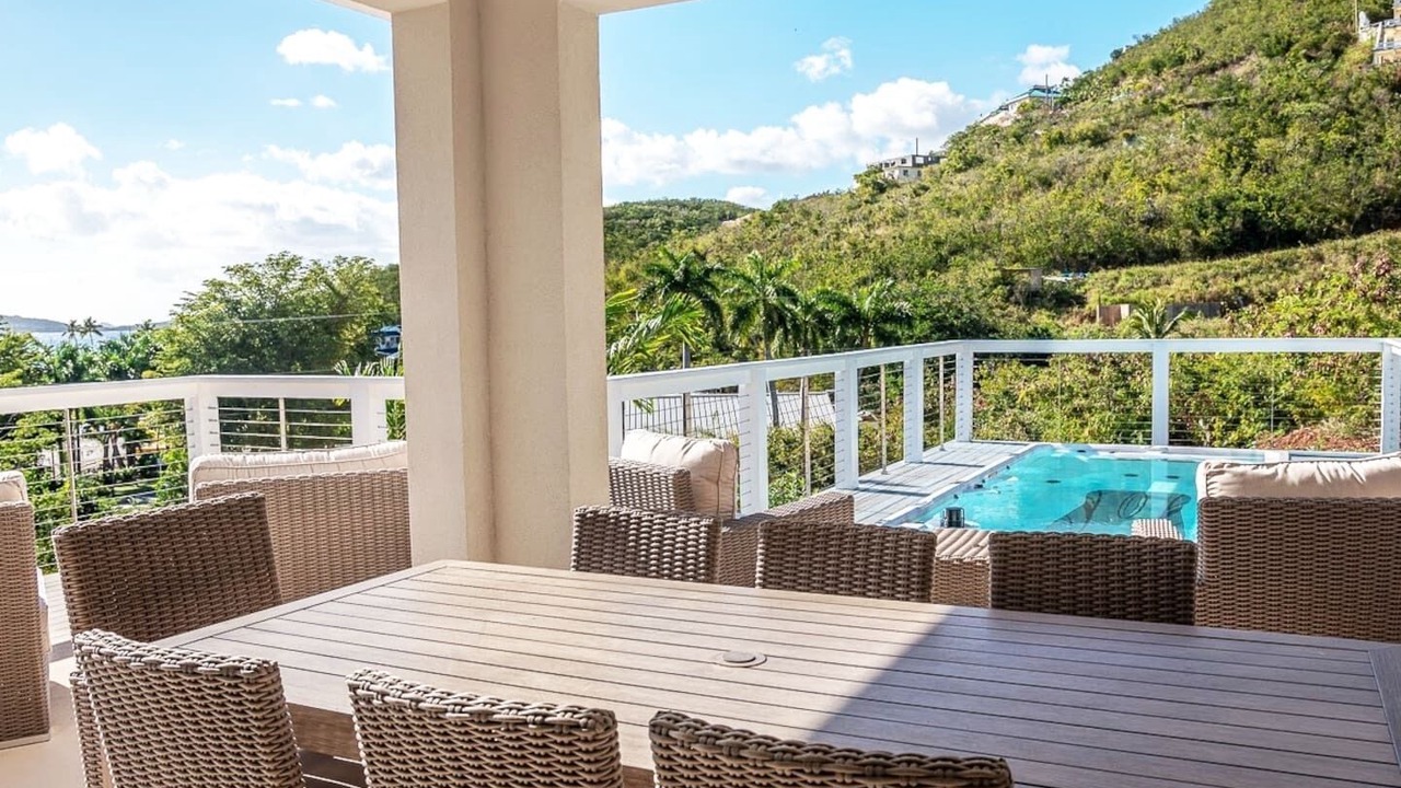 Photo of Outdoor in Estate Frenchman Bay