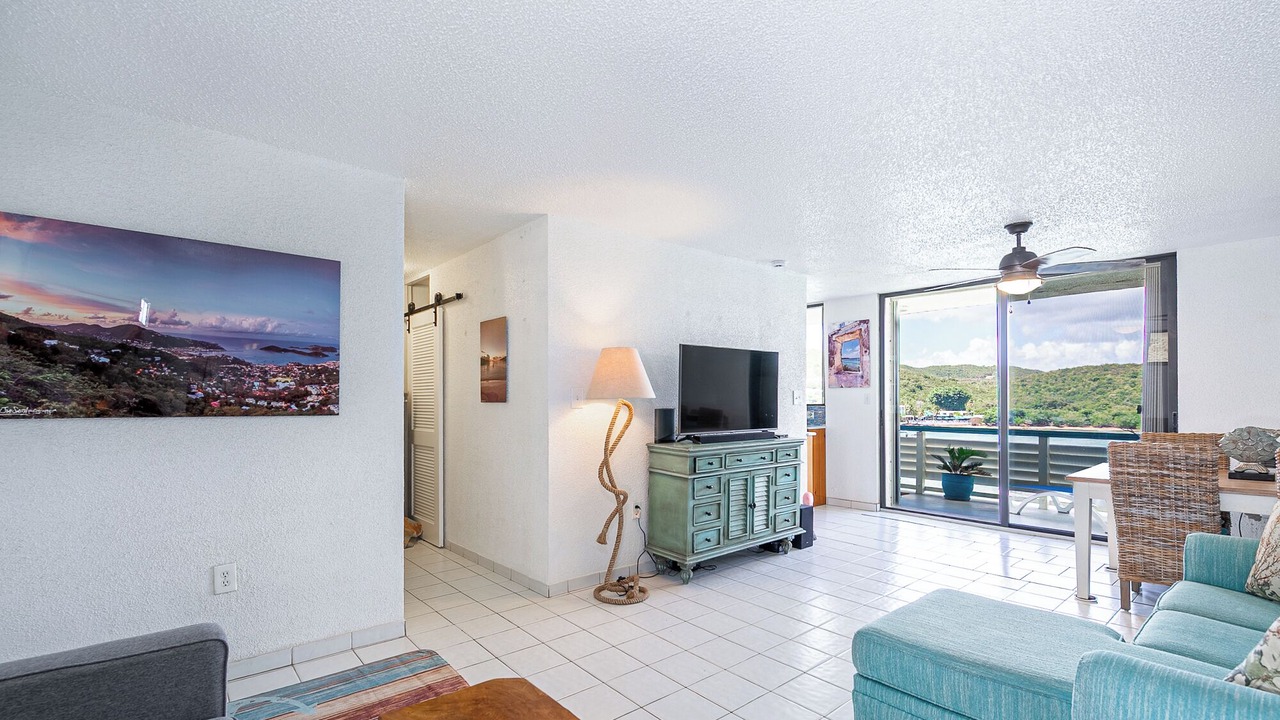 Photo of Livingroom in Bolongo Bay