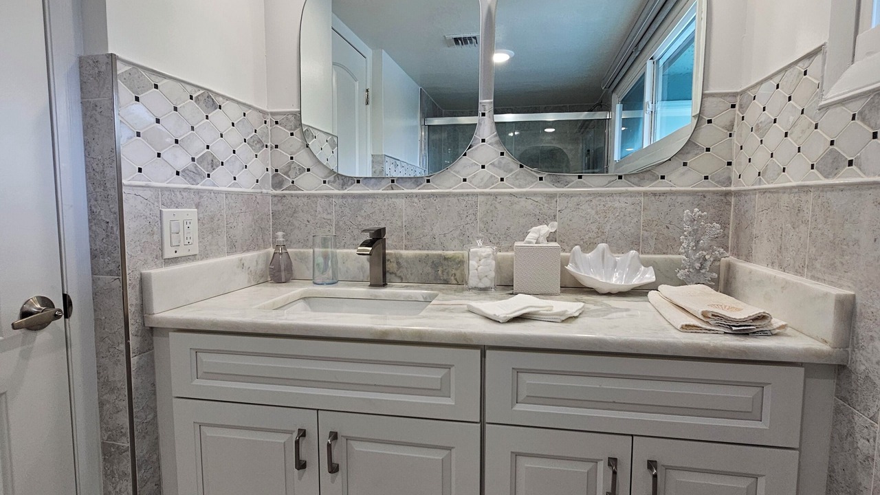 Photo of Bathroom in Bolongo Bay