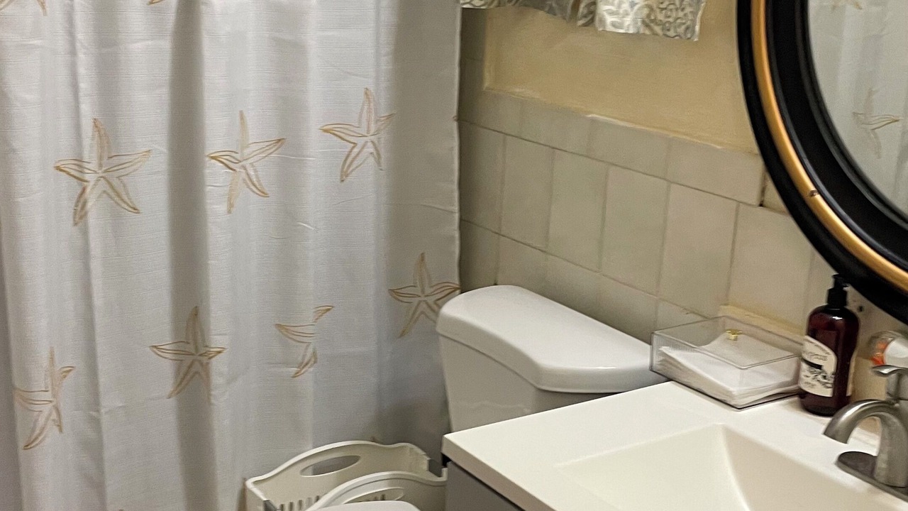 Photo of Bathroom in Flag Hill