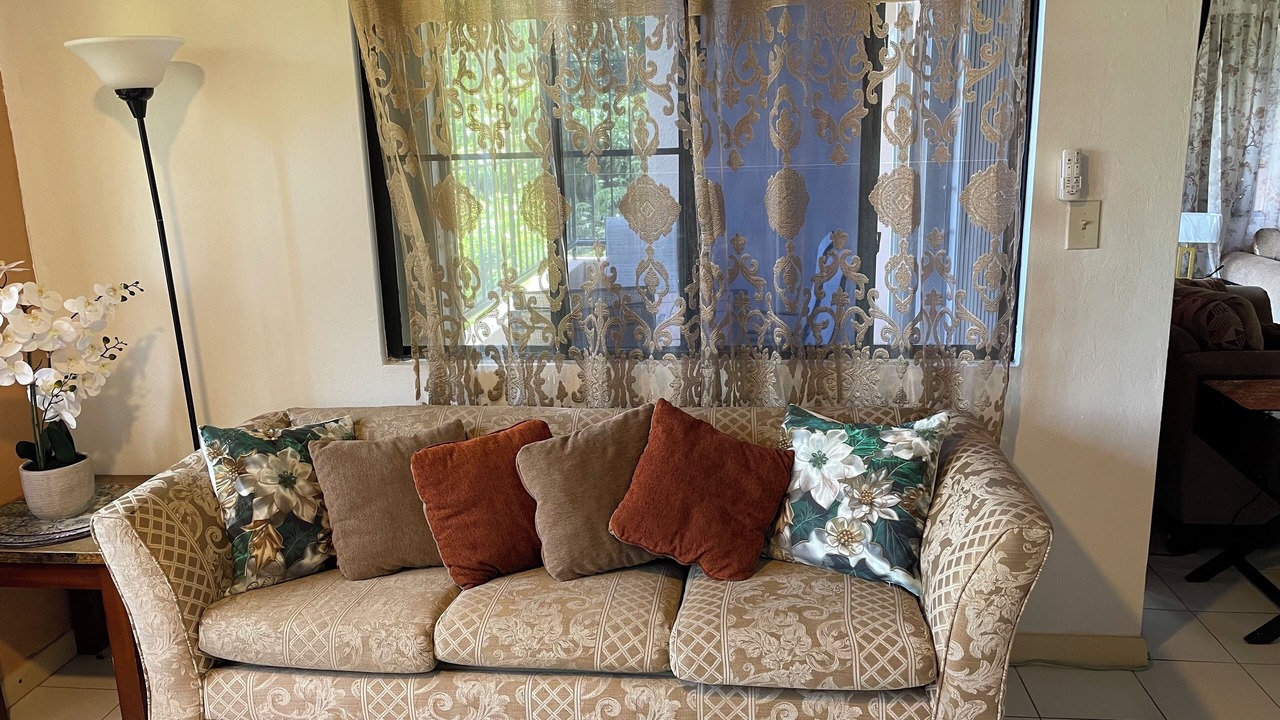 Photo of Livingroom in Flag Hill