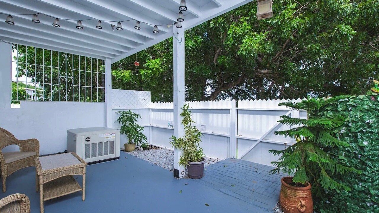 Photo of Patio Balcony in Estate East Street