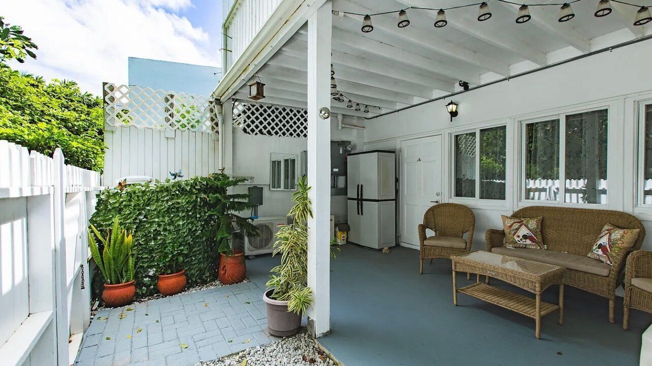 Photo of Patio Balcony in Estate East Street