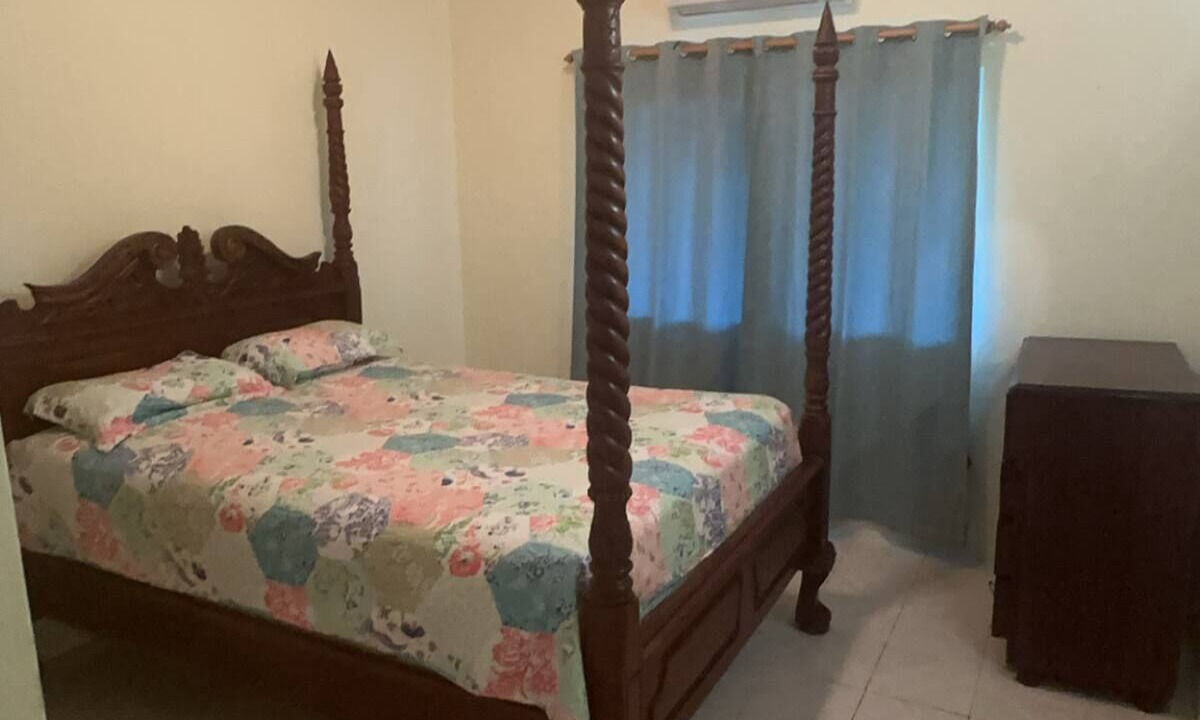 Photo of Bedroom in Estate Thomas
