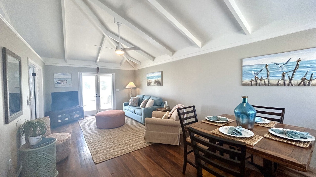 Photo of Patio Balcony in Chenay Bay