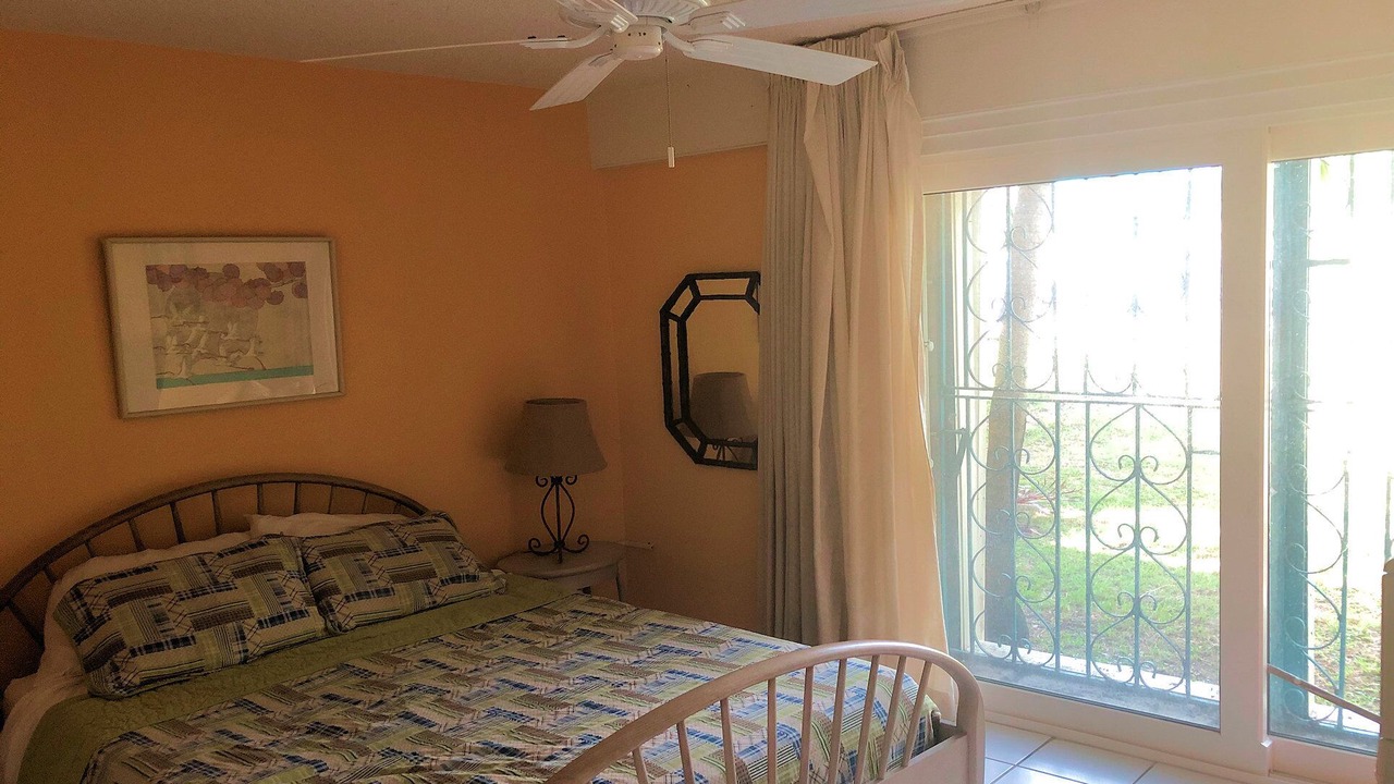 Photo of Bedroom in Estate Golden Rock