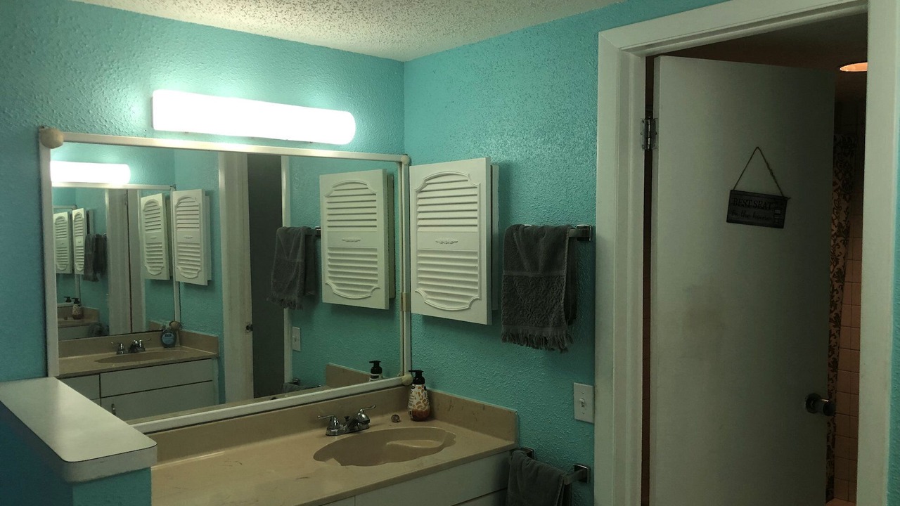 Photo of Bathroom in Estate Golden Rock