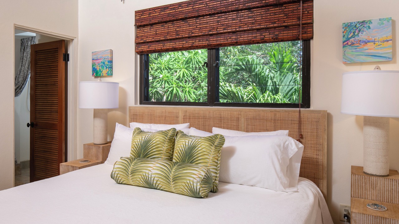 Photo of Bedroom in Estate Little Plantation